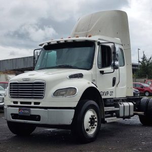 OFERTA TRACTO CAMION FREIGHTLINER M2 106 AÑO 2015 4X2