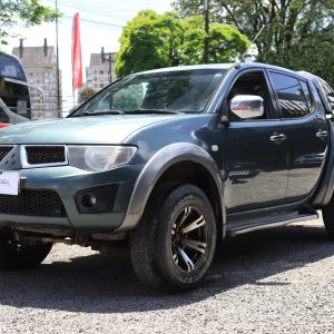 MITSUBISHI L200 DAKAR AUTOMATICA FULL 4X4 CON AC 2010 SUNROOF