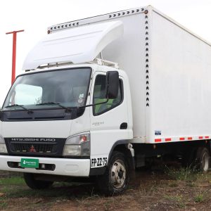 CAMION MITSUBISHI CANTER FUSO 7.5 5000KG AÑO 2013 CERRADO