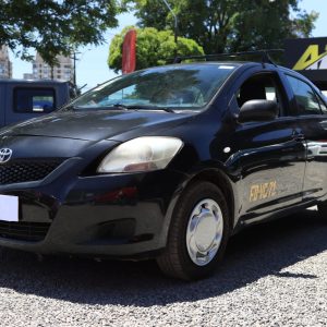 TOYOTA YARIS 2014 COLECTIVO SEDAN AL DIA CUPO ACTIVO