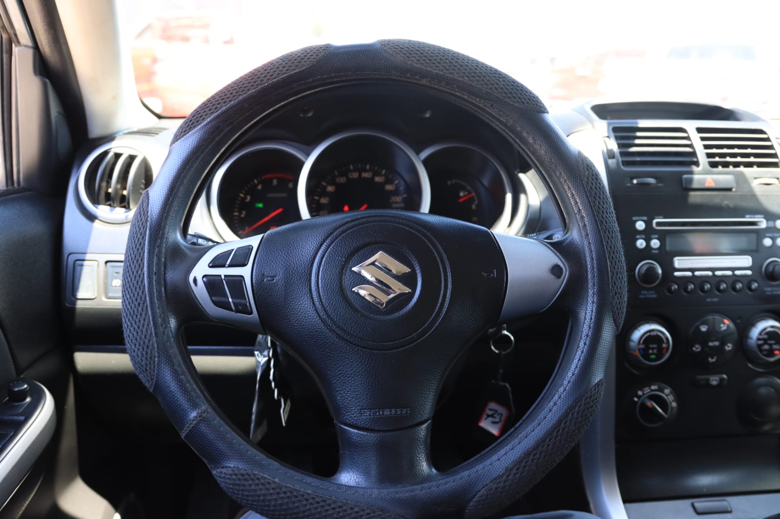 SUZUKI GRAND NOMADE 4P 2009 4X4 CAJA MT 1.9D - Imagen 13