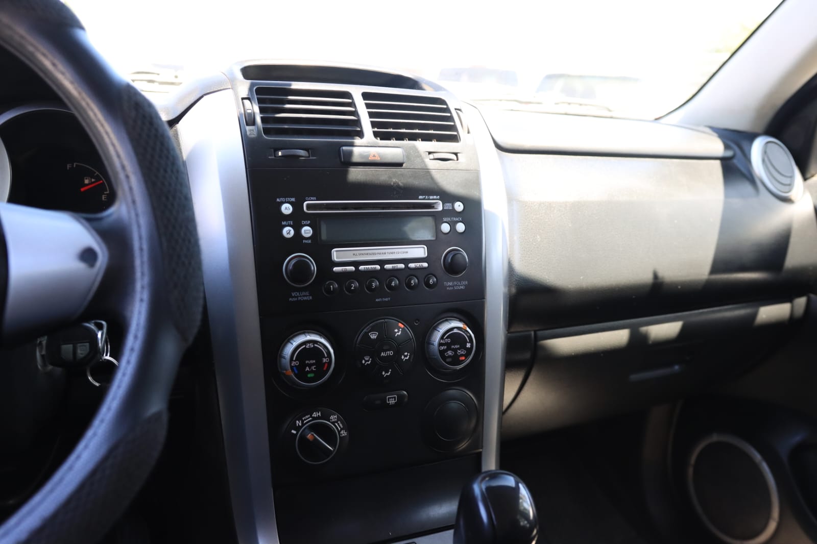 SUZUKI GRAND NOMADE 4P 2009 4X4 CAJA MT 1.9D - Imagen 9