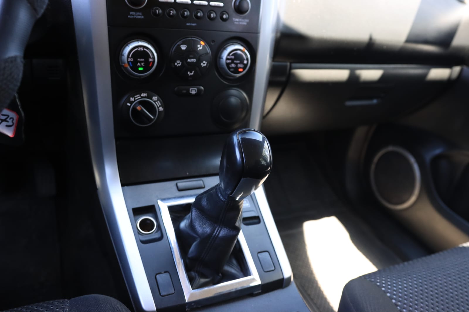 SUZUKI GRAND NOMADE 4P 2009 4X4 CAJA MT 1.9D - Imagen 8